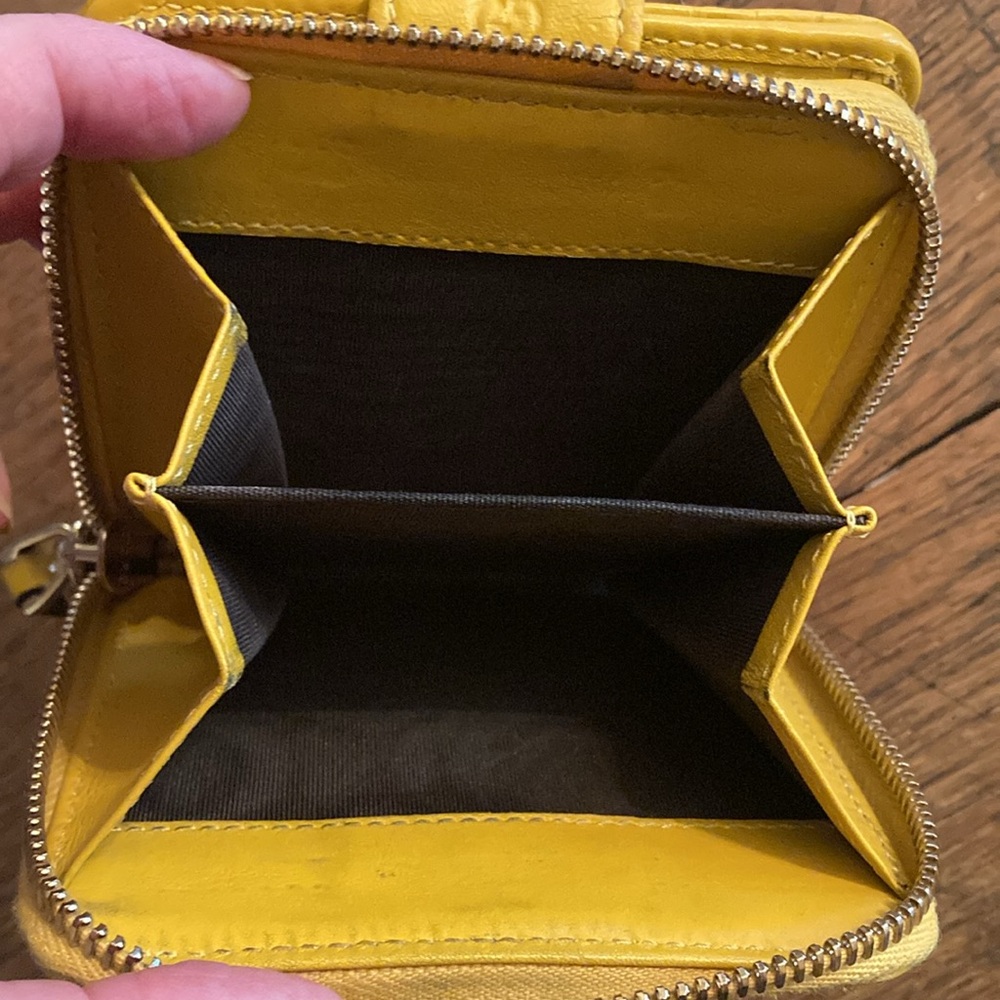 Gucci MicroGuccissima Compact GG Monogram Zip Wallet EUC - Picture 6 of 11